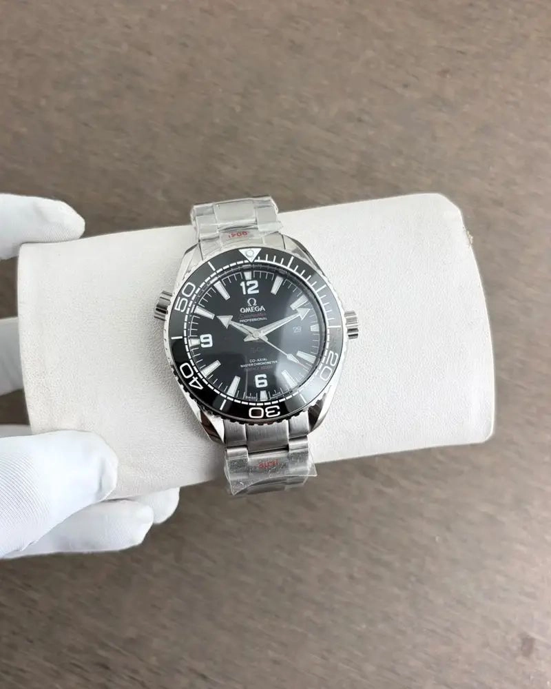 Omega Seamaster Silver Tone Automatic 3