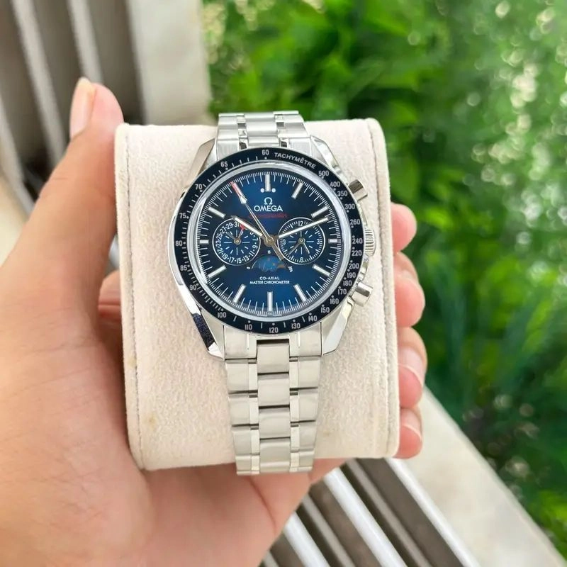 Omega Speedmaster Moonphase Chronograph Blue Dial 1