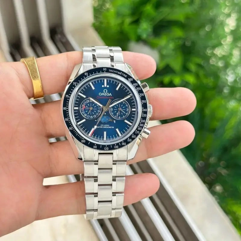 Omega Speedmaster Moonphase Chronograph Blue Dial 2