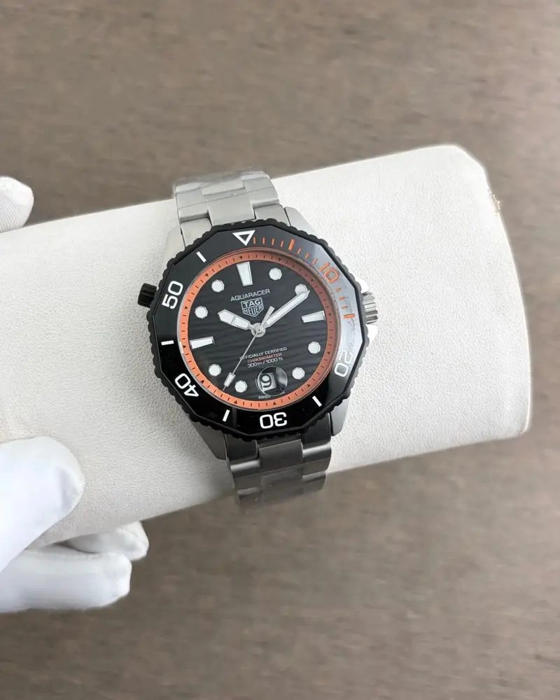 Tag Heuer Aquaracer Professional 500 Date 1