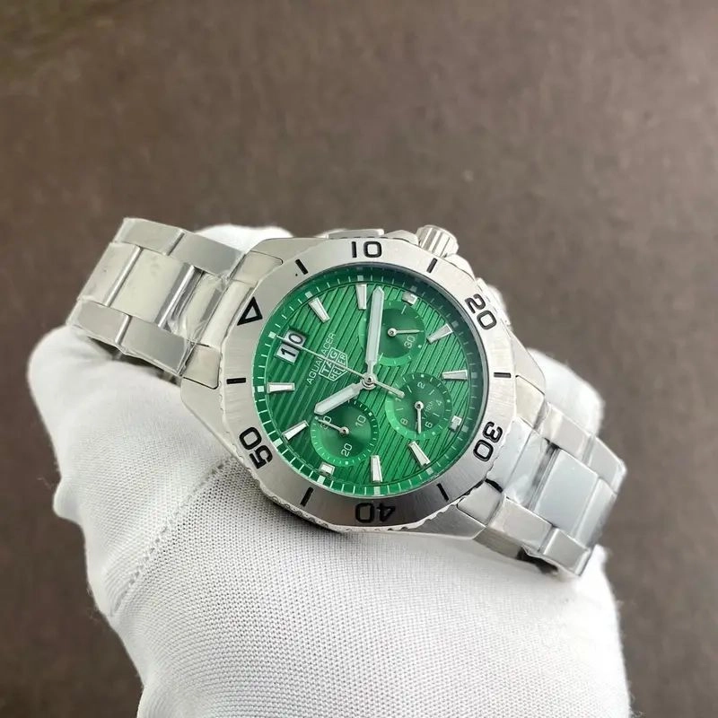 Tag Heuer Aquaracer Professional Chronograph 1