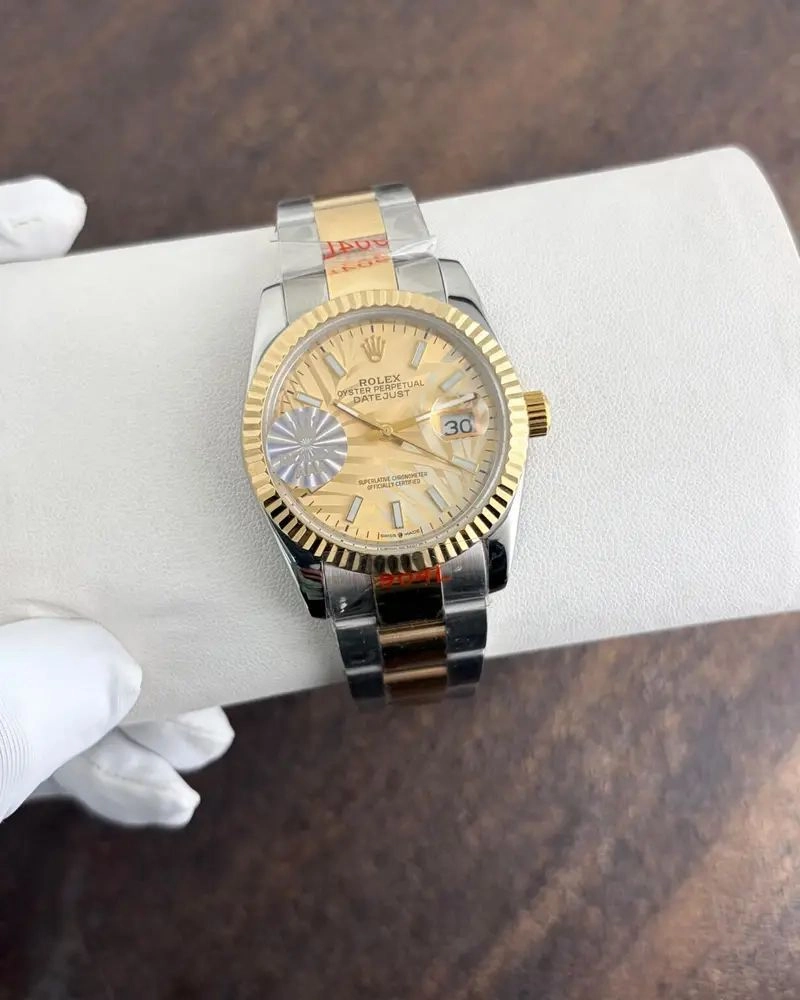 Rolex Oyster DateJust Yellow Golden Dial 3