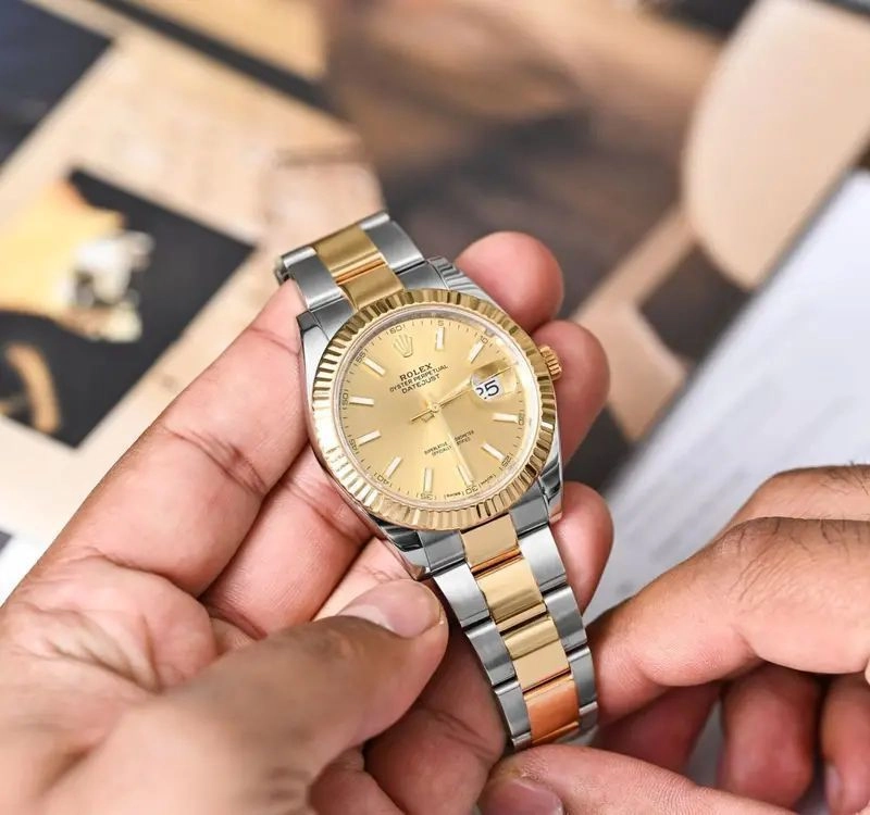 Rolex Oyster DateJust Yellow Golden Dial 5