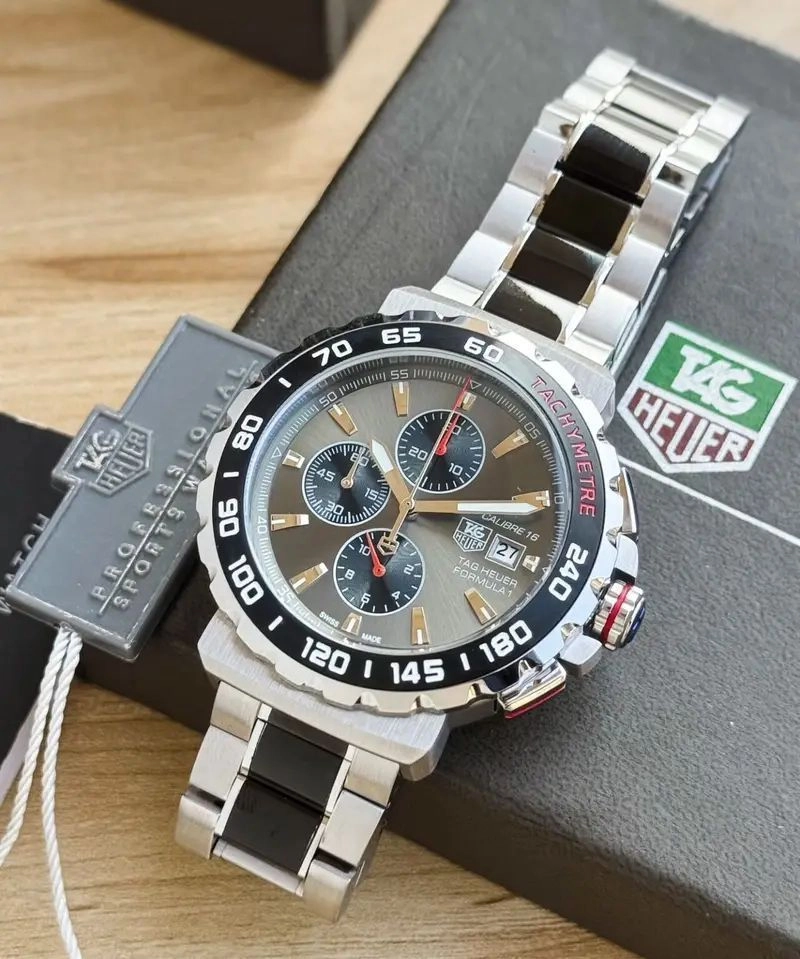 TAG Heuer Formula 1 Gulf Special Edition 4