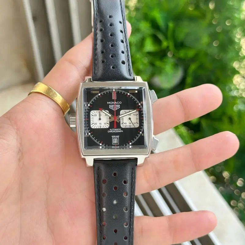 Tag heuer monaco black White chronograph 1