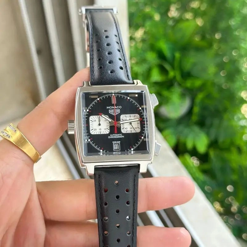 Tag heuer monaco black White chronograph 3