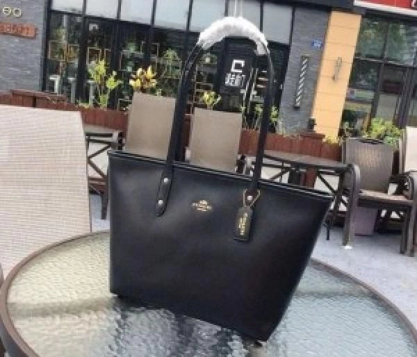 Coac_CITY Hutton tote bag withbox 5213 2