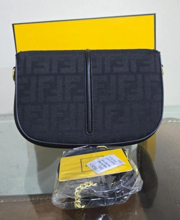 Fend_ff-jacquard-motif-baguette-shoulder-bag-with-box 5212 2