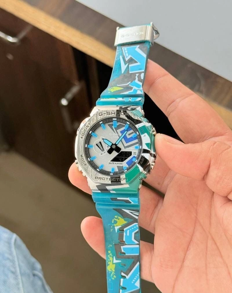 G Shock GM2100 Digital Quartz 1