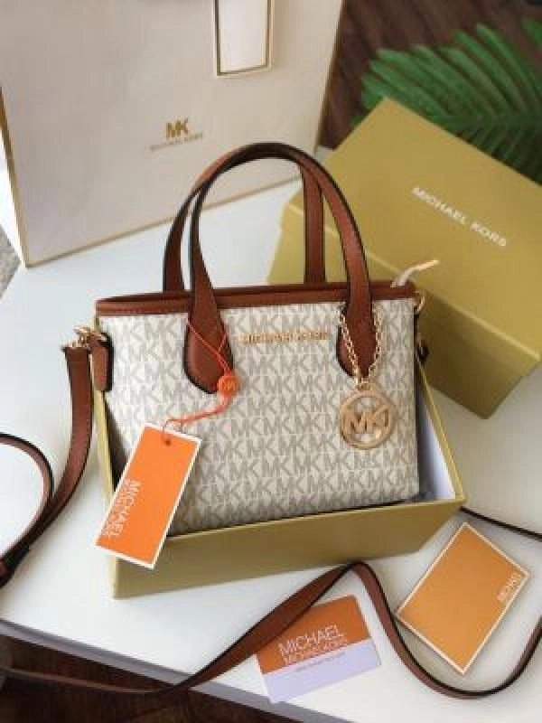 Michael Kor MK Signature Crossbody Tote with box 5065 1