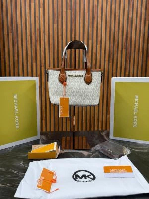 Michael Kor MK Signature Crossbody Tote with box 5065 2