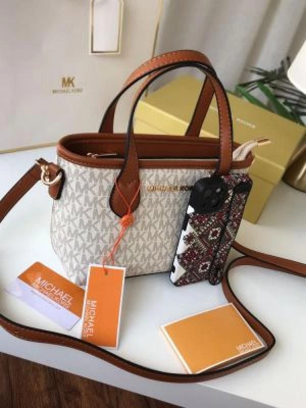 Michael Kor MK Signature Crossbody Tote with box 5065 5