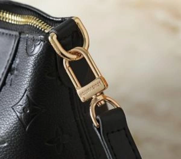 Louii.s Vuitton Skyline Handbag with box dustbag box 6523 3