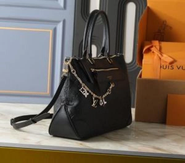 Louii.s Vuitton Skyline Handbag with box dustbag box 6523 6