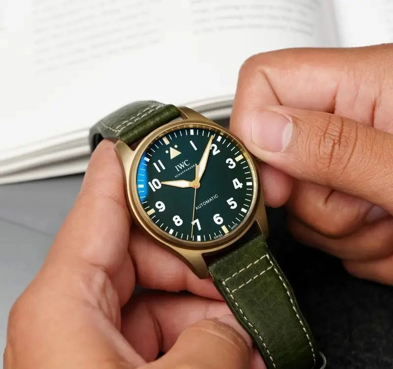 IWC Schaffhausen IW329702 Green Dial 2