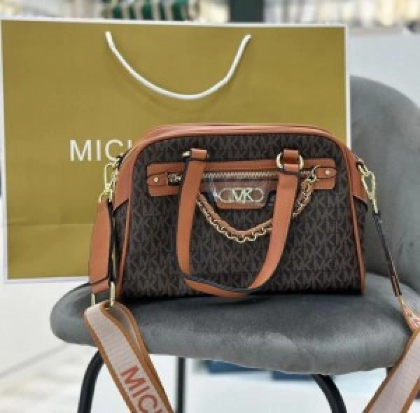 Michael_kor_Williamsburg Medium Logo Tote Bag 2014 1