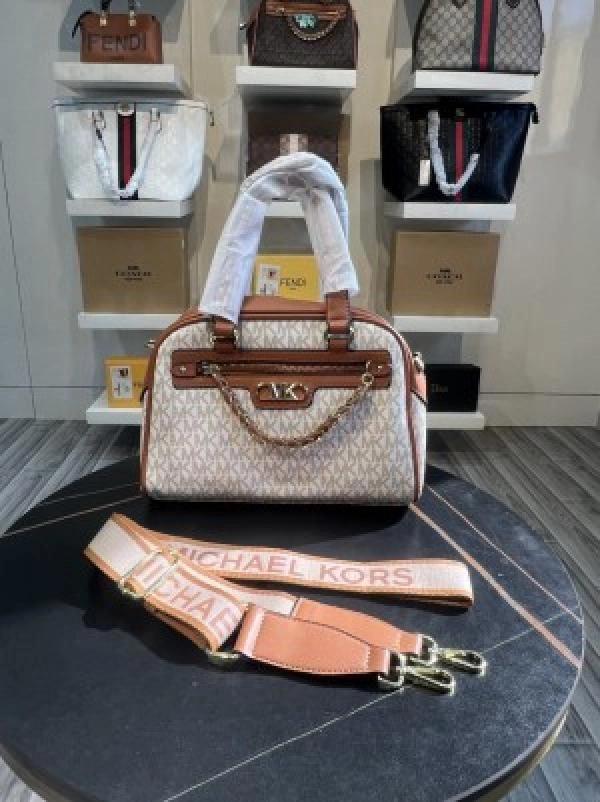 Michael_kor_Williamsburg Medium Logo Tote Bag 2015 2