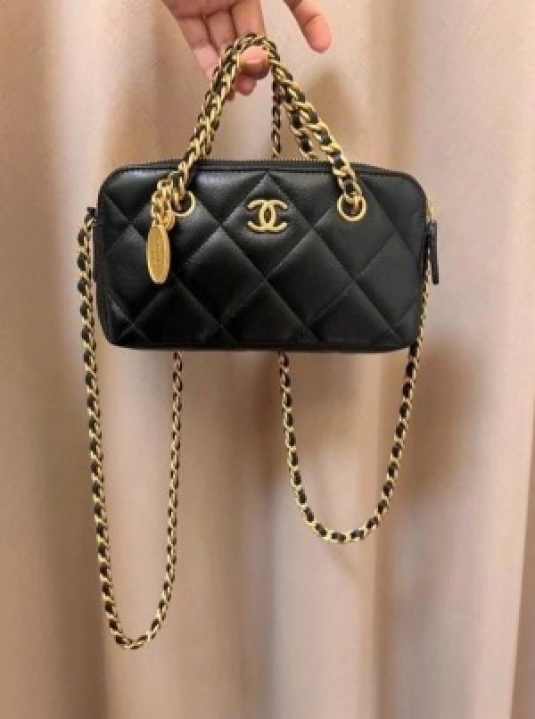 Chane-23b-retro-shopping-zipped-phone-holder-with-chain-woc-in-black-cavier-bag-with-box-1540 5