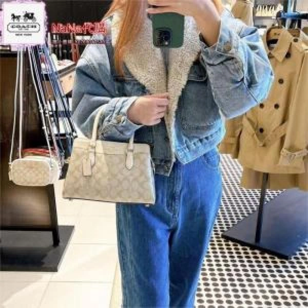 Coac Darcie Carryall Signature Canvas with Brown & Black color scheme With OG Dubble Box Dust Cover 5169 1