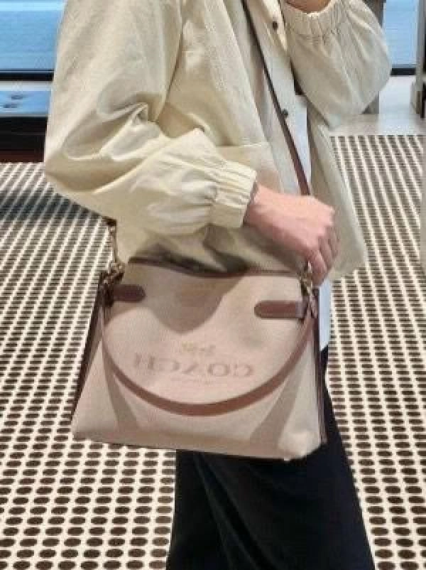 COAC ANNAH BUCKET BAG WITH BOX 5041 2