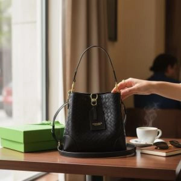 Bottega Veneta Intrecciato Bucket Bag Premium Quality Full Brand Packaging 5030 2