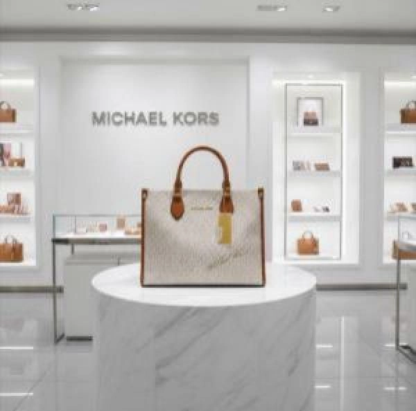 Michael kor tote bag with dust bag 5027 3