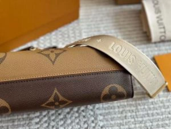 Loui_Vuitton_LV_On_The_Go_PM_With_OG_Box_&_Dust_Bag-Coin_Pouch-box_1661 3
