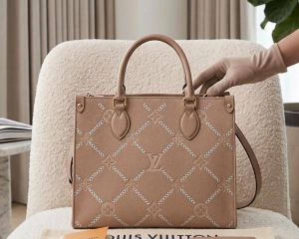 LOUI VUITTON ON THE GO WITH BOX 6687