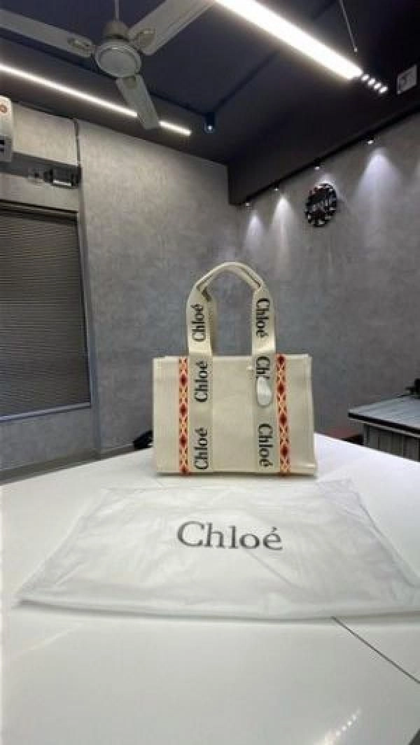CHLOE TOTE BAG NOW INTRODUCING THE LATEST EDITION 224 2