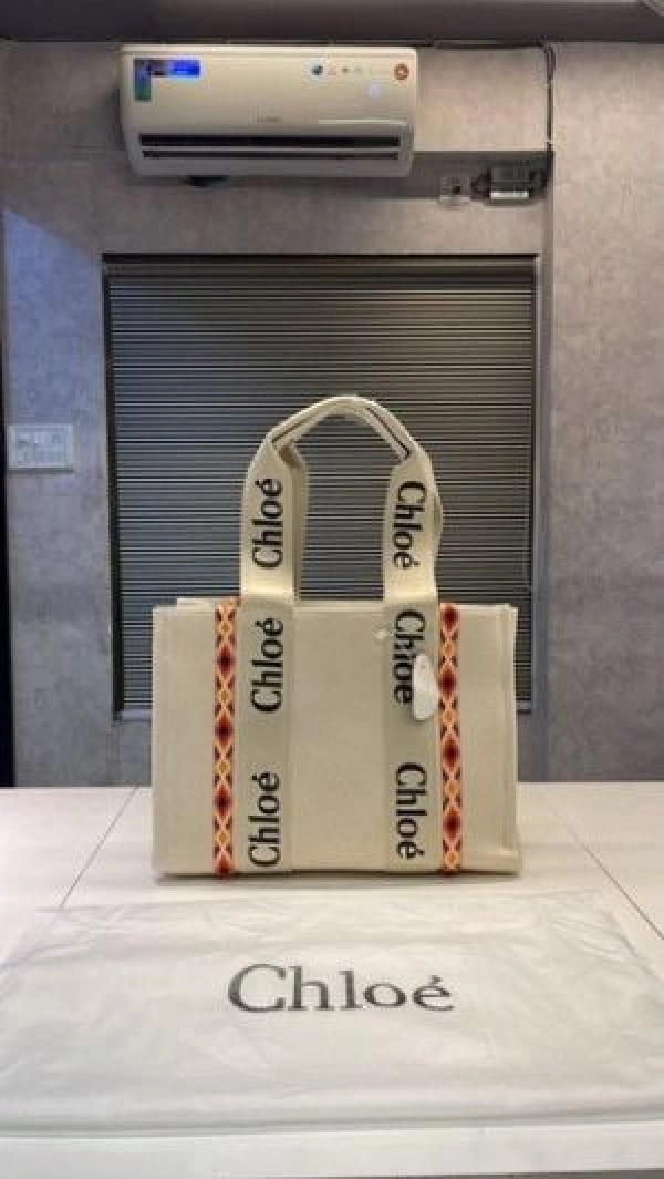CHLOE TOTE BAG NOW INTRODUCING THE LATEST EDITION 224 3