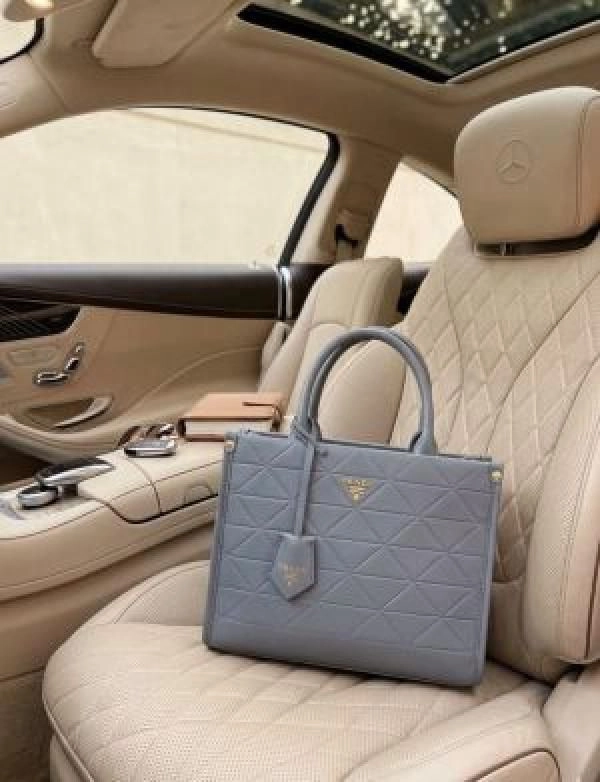 PRAD SYMBOLE TOTE WITH DUST BAG PREMIUM QUALITY 6651 1