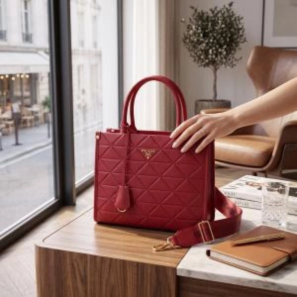 PRAD SYMBOLE TOTE WITH DUST BAG PREMIUM QUALITY 6649