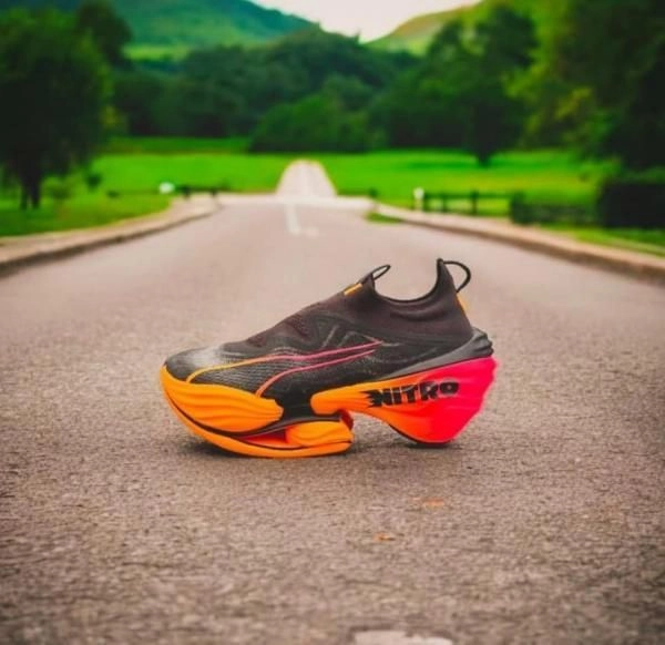 PUMMA FAST RB-NITRO ELITE BLACK SUNSETS GLOW FIX 6