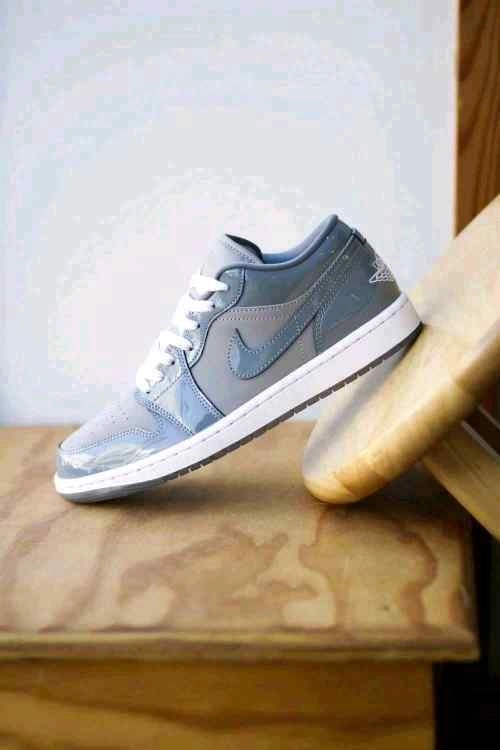 Air Jordan 1 Low SE Medium Grey Cool Grey White fix 1