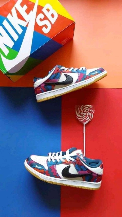 Nikkee SB Dunk Low Pro Parra 7