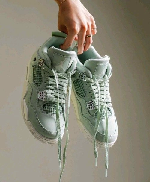 Air Jordan 4 Retro Abundance 3