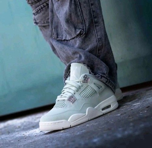 Air Jordan 4 Retro Abundance 4