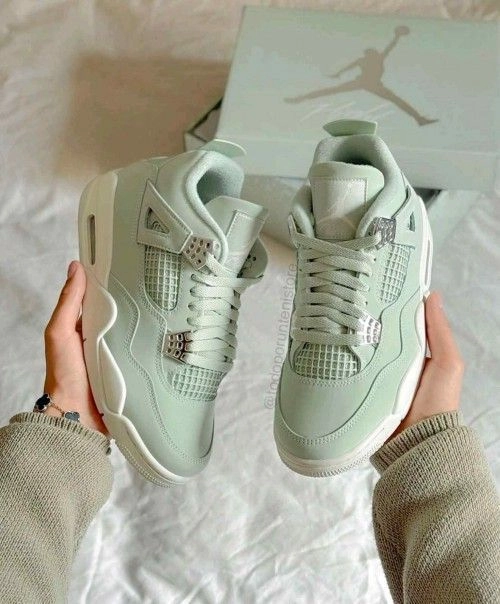 Air Jordan 4 Retro Abundance 5