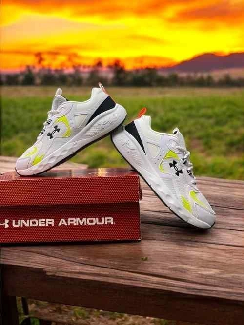 underr Armour Ua hovr White 1