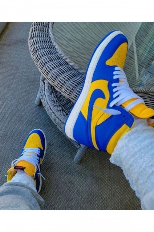 Air Jordan 1 Retro High OG Reverse Laney Fix 3
