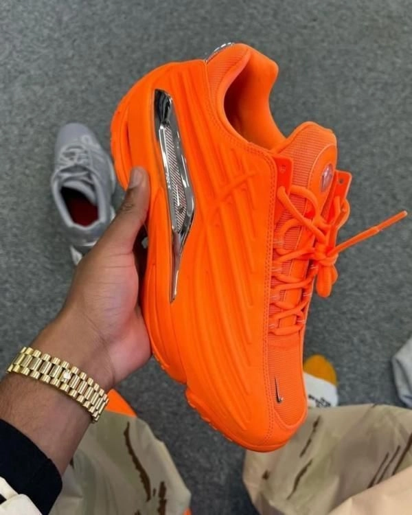 NIKKE X NOCTA HOT STEP 2 TOTAL ORANGE FIX NO RETURN 5