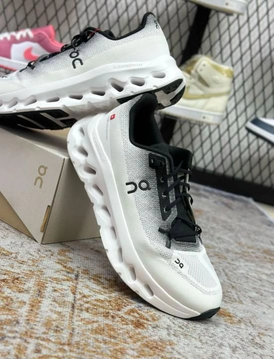 ON CLOUD TILT 2.0 BLACK IVORY MENS FIX 5