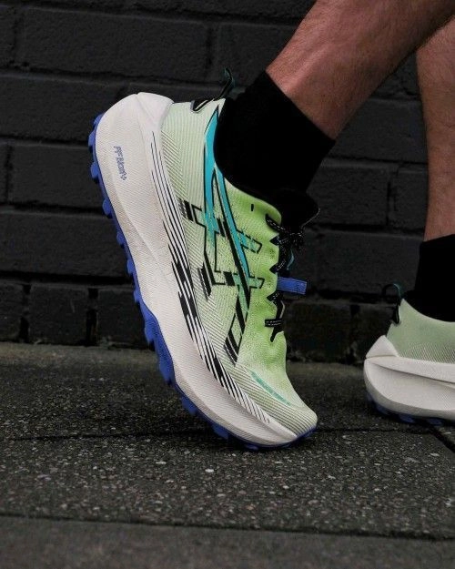 Asiccss Trabuco Max 4 - Noir Vert 1