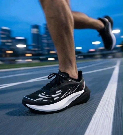 Underr Armourr Velociti Distance 5