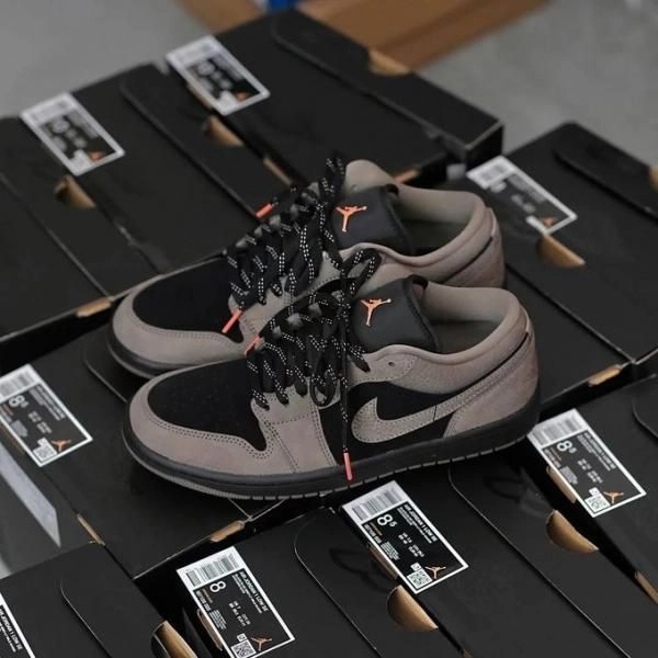 NIIKE AIR JORDA_N 1 LOW SE OLIVE GREY BLACK FIX 5