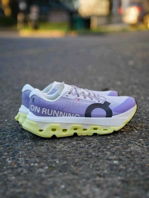 on Cloudmonster 3 hyper 2