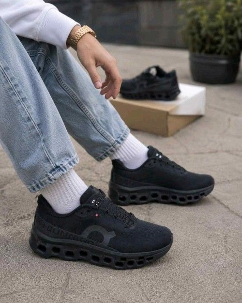 On Cloudmonster 3 All Black 2613 3
