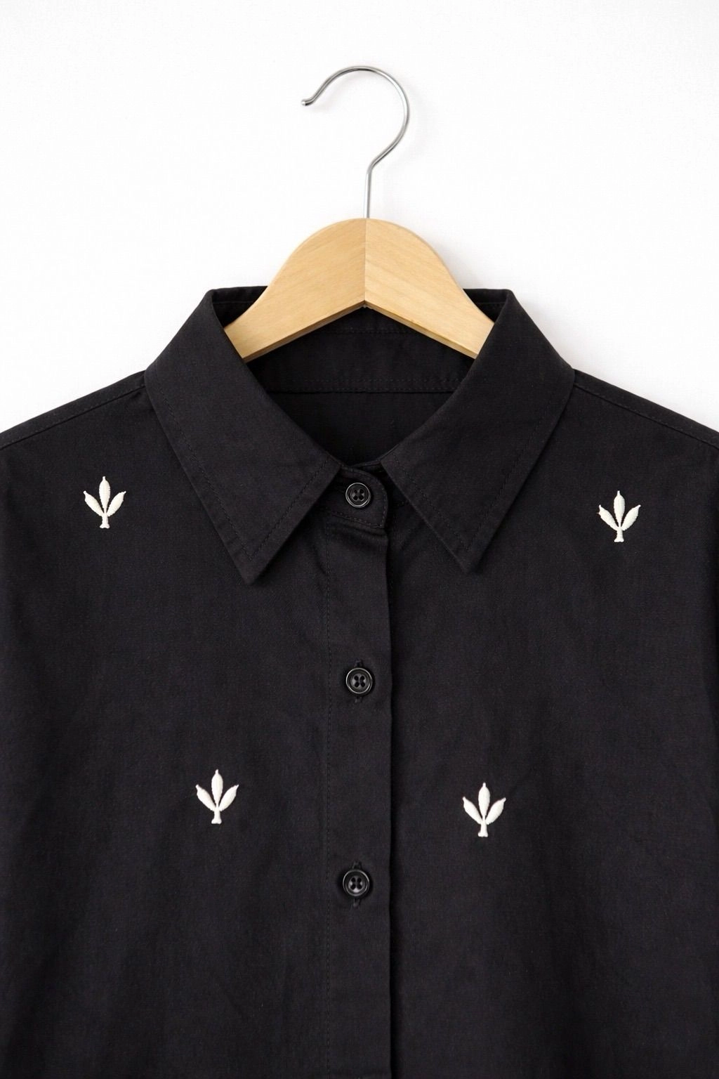 Noir Bloom Embroidered Oversized Shirt 3