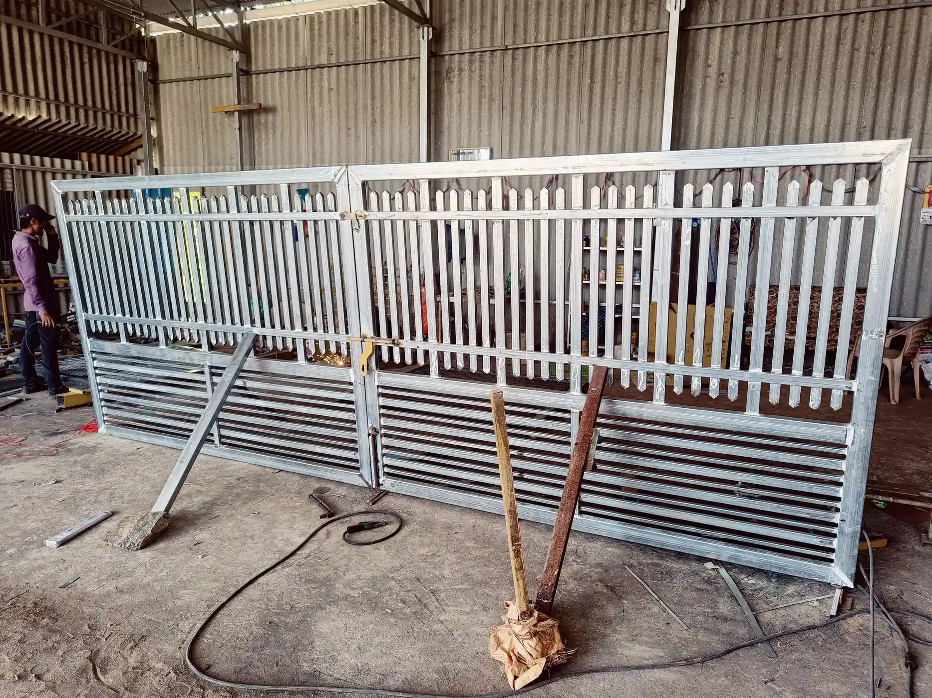 Gates 11