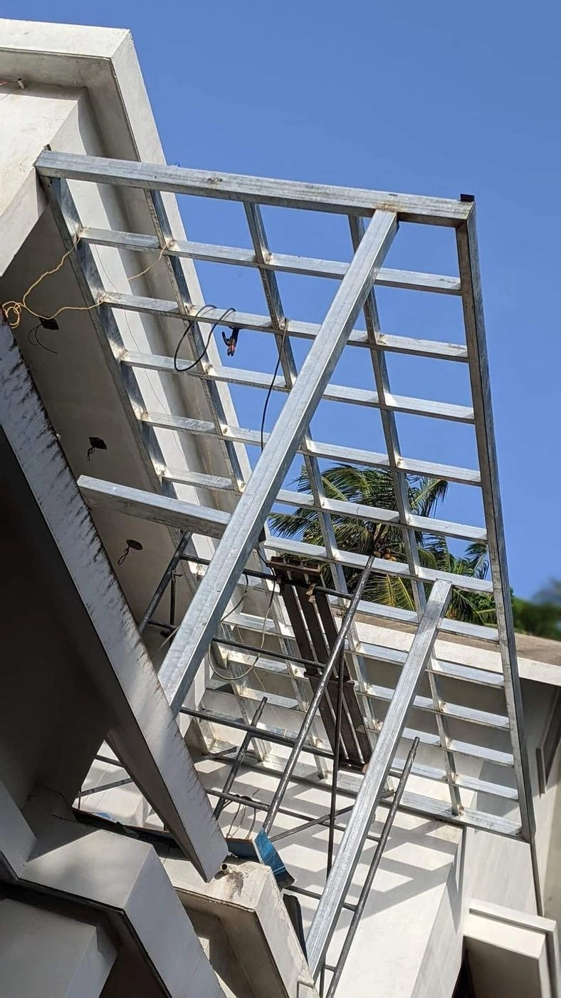 Transperant roof 14